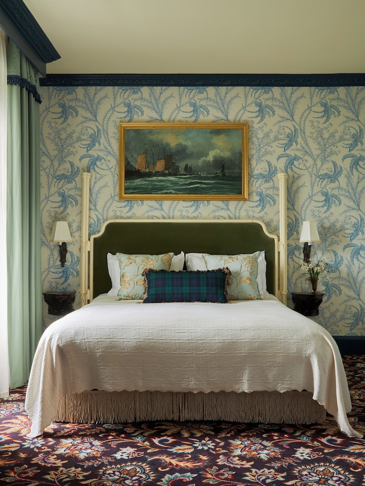 Deluxe Room, 1 King Bed (Marine King or Twin) - Photo 5