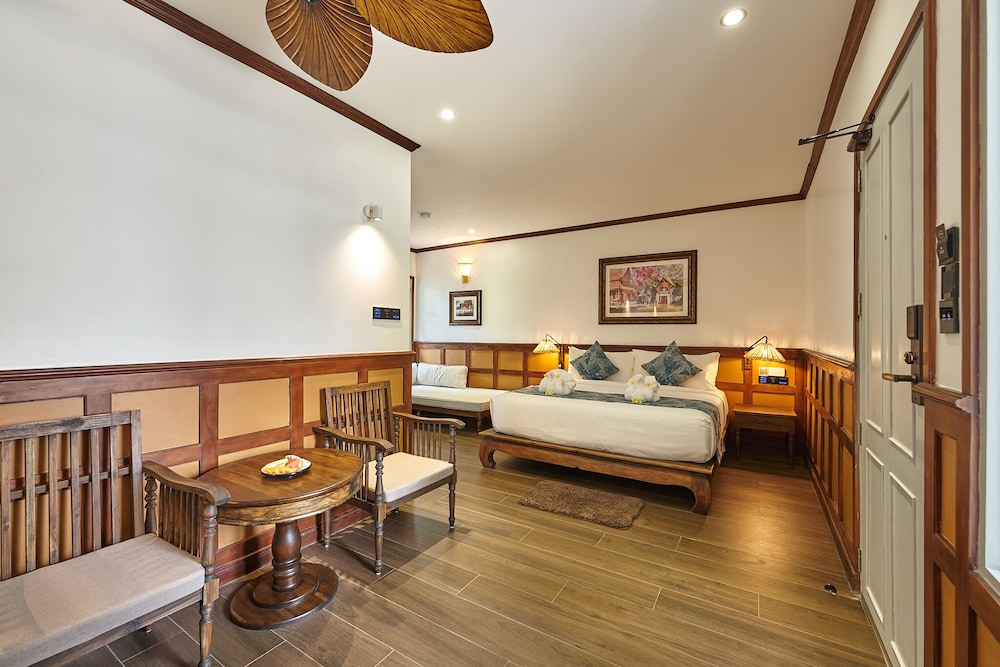 Junior Suite King Room - Photo 7