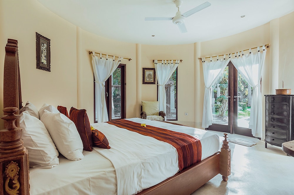 Double Room with Pool/Garden View - Photo 1