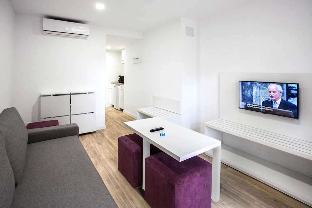 Standard Double Room - Photo 3