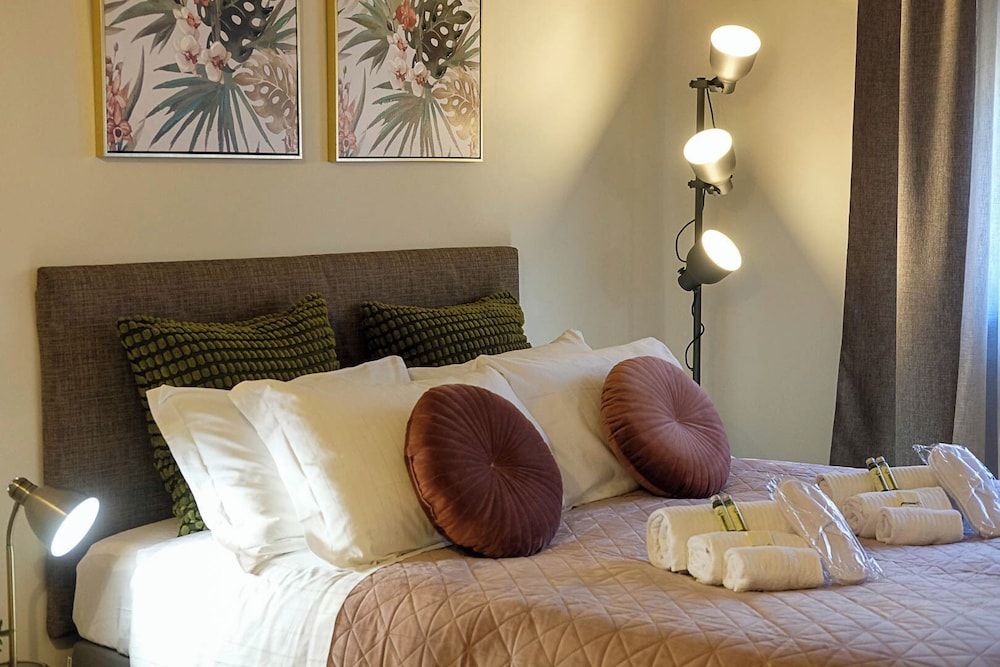 Standard Room, 1 Queen Bed, Non Smoking