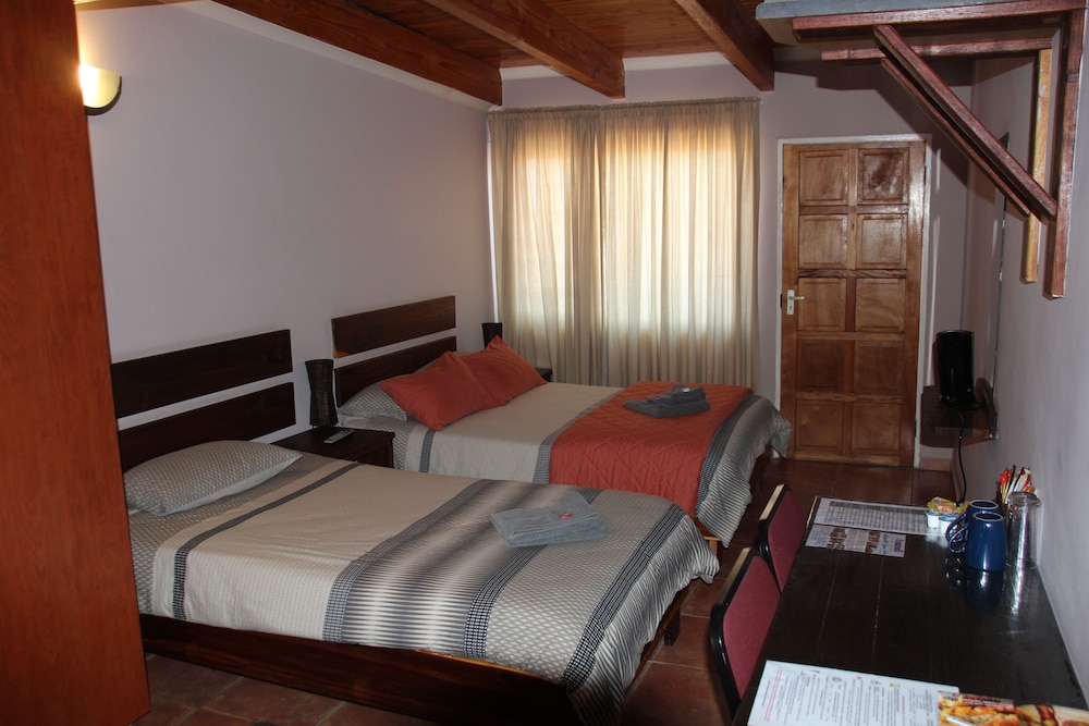 Standard Room photo 2