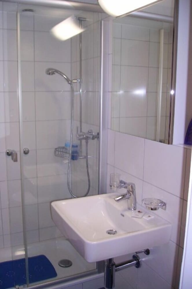Double Room - Photo 23
