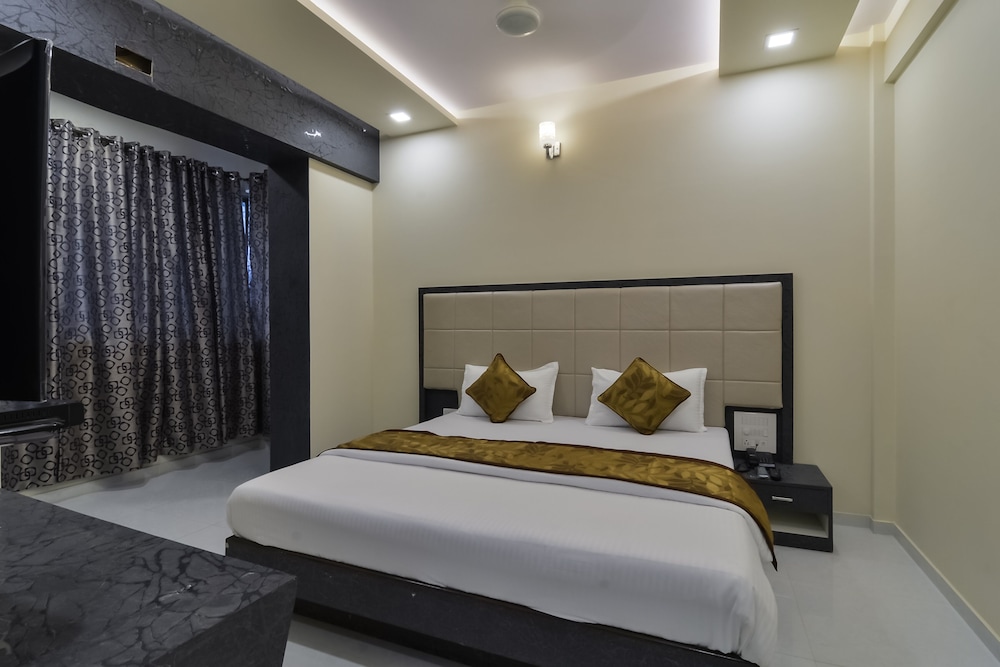 Superior Deluxe Room - Photo 8