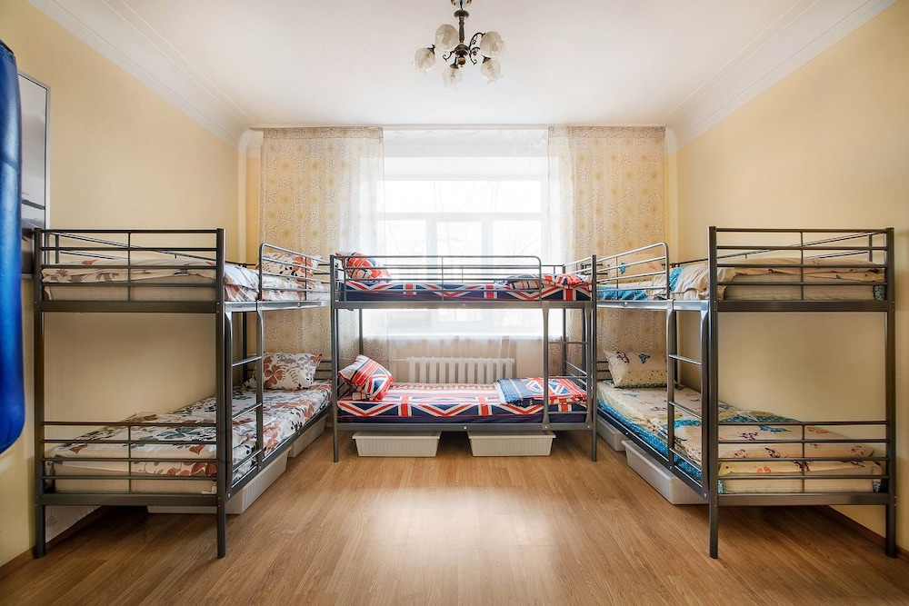 One Bed in 6-Bed Male Dormitory photo 1