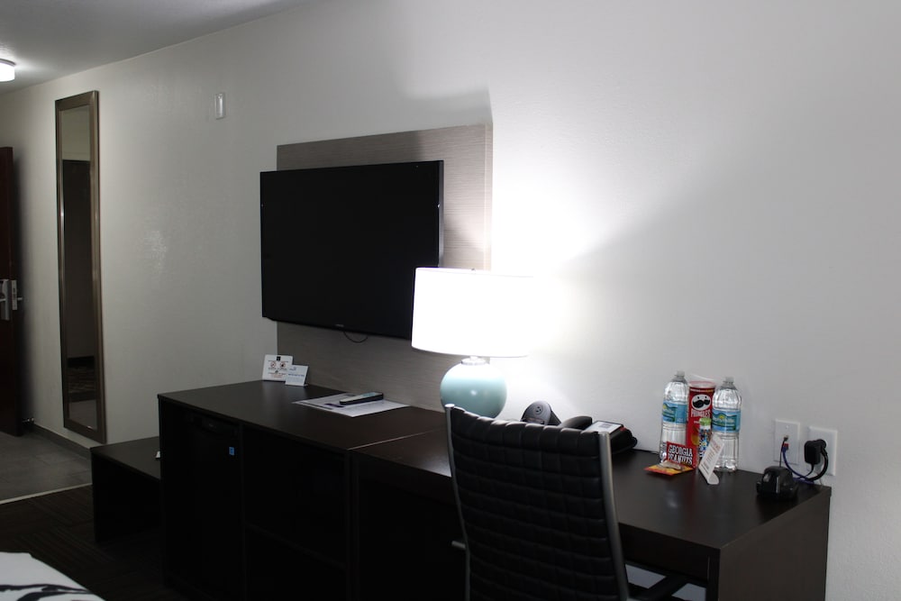 Room, 2 Queen Beds, Non Smoking - Photo 5