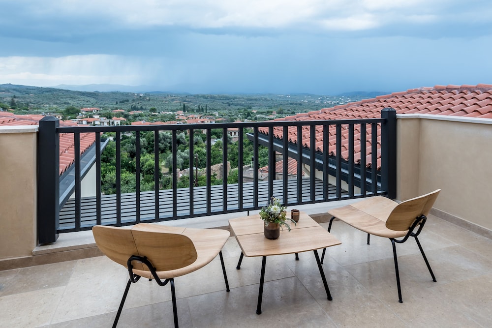 Suite (Mystras) thumbnail 5