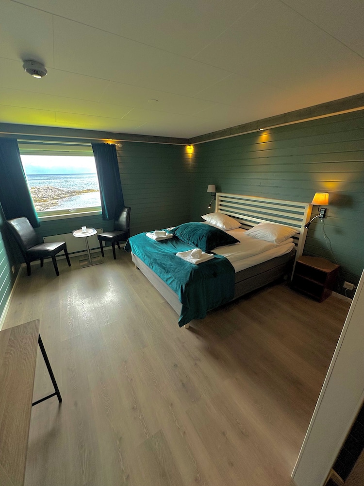 Classic Double Room, Ocean View photo 2