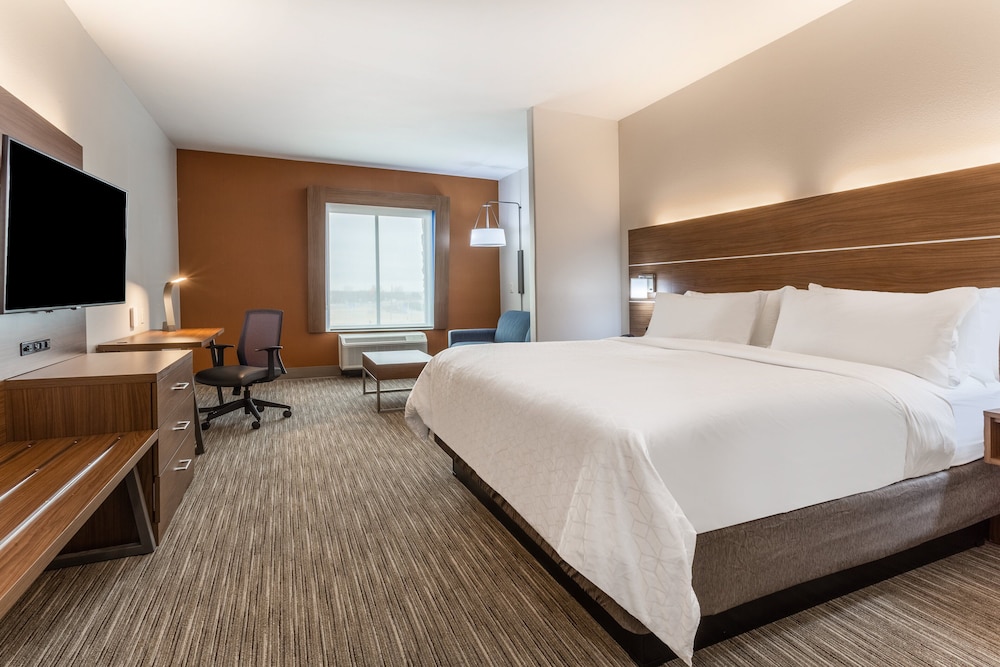 Suite, 1 King Bed (Additional Living Area) - Photo 3