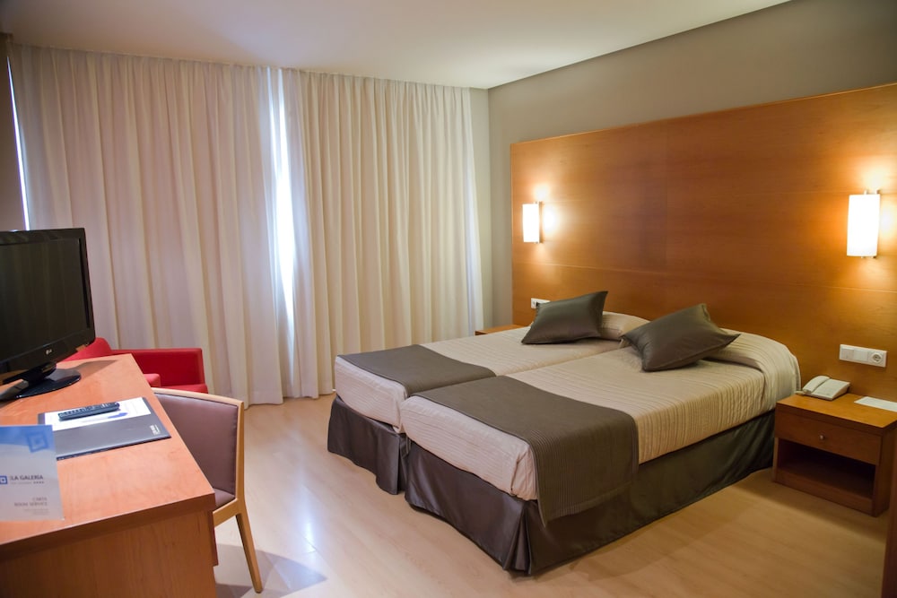 Double or Twin Room photo 3