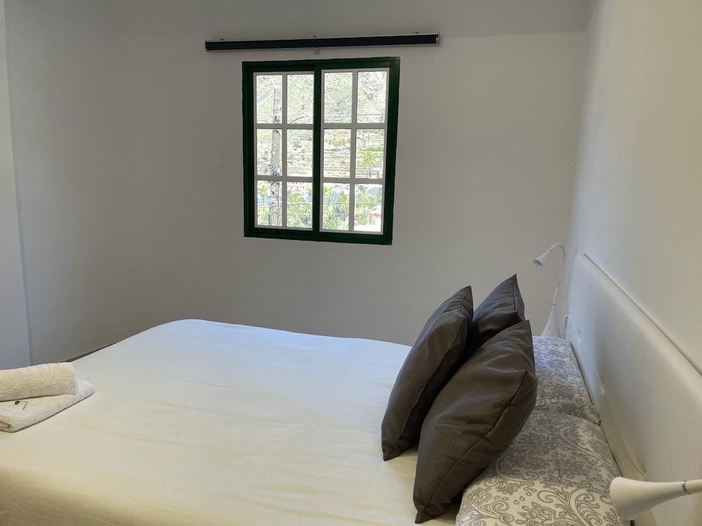 Deluxe Apartment, Hill View