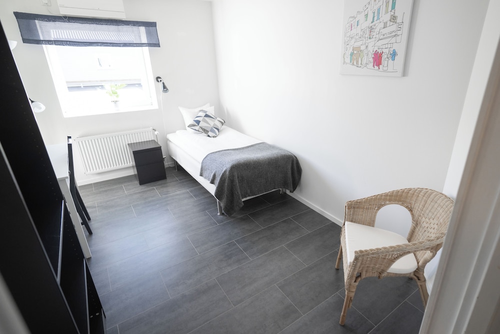 Single Room photo 2