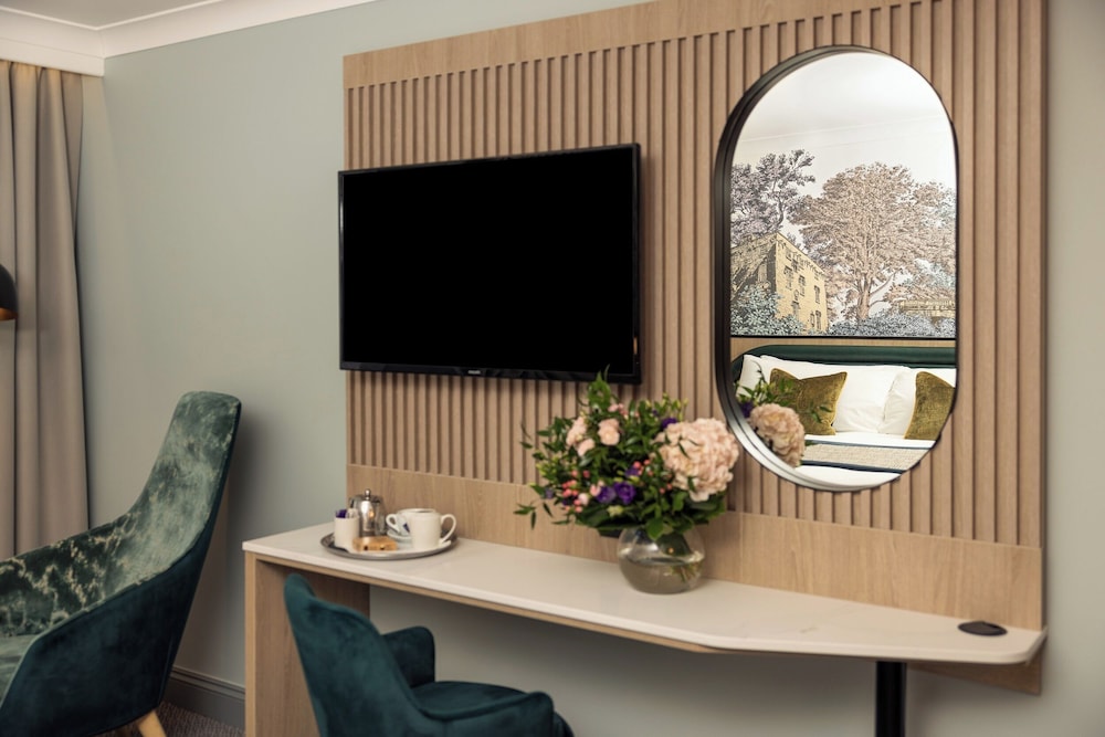 Superior King Room with Air Conditioning