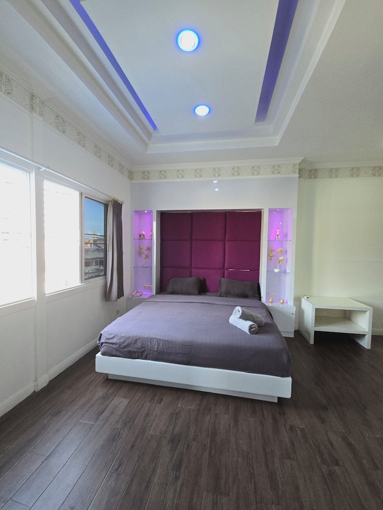 Suite Room with Private Lounge