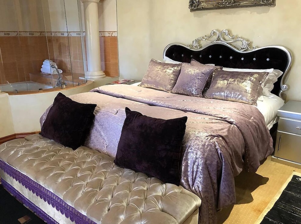 Suite (Marilyn Monroe)