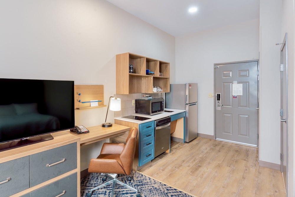 Studio Suite, 1 Queen Bed, Accessible (Wheelchair) photo 2