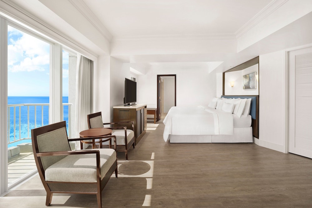 Executive Room, 1 Double Bed, Oceanfront
