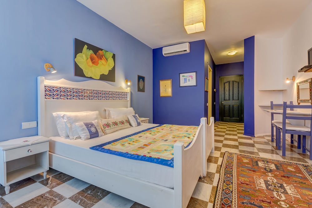 Double Room, Balcony - Photo 3