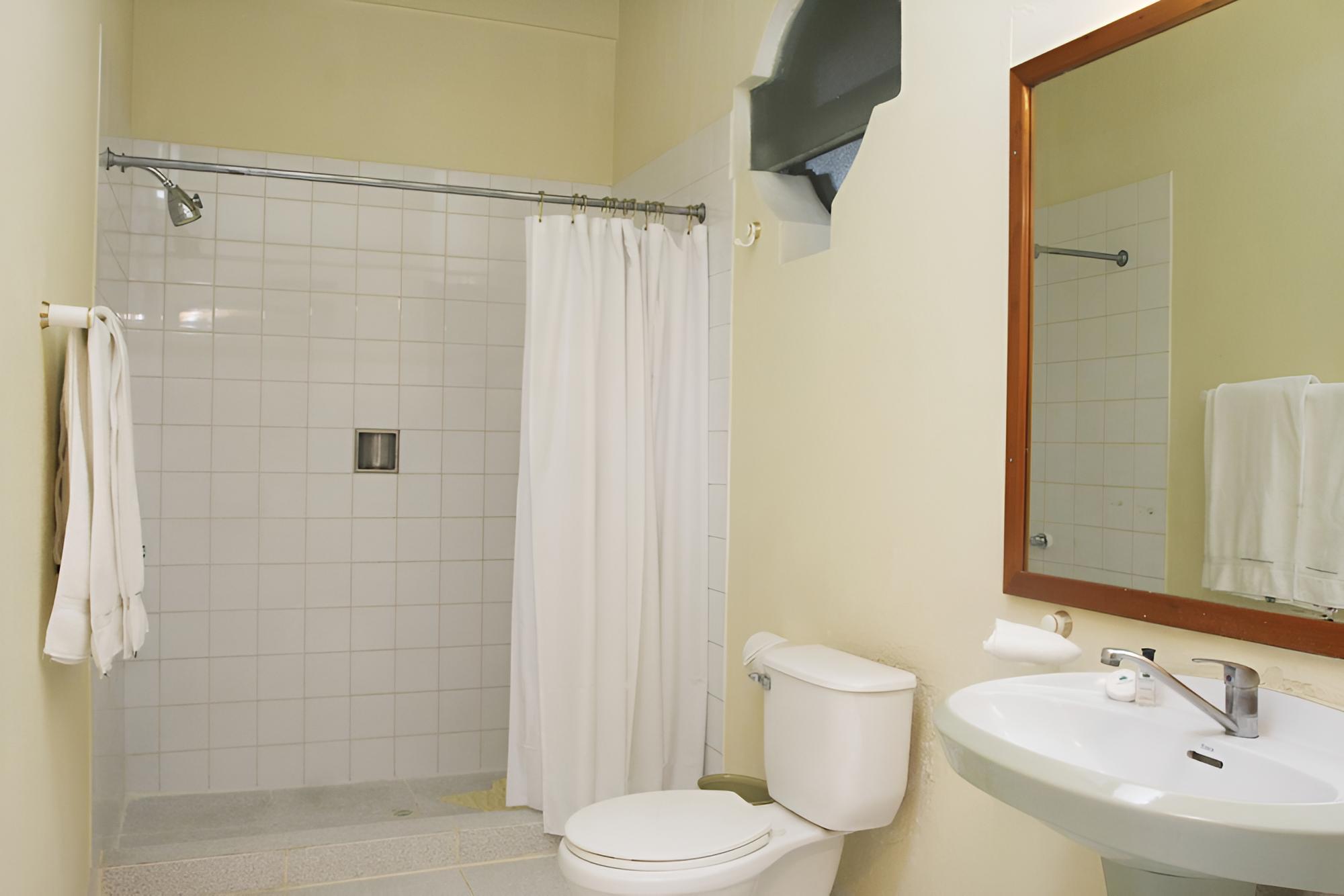Standard Room - Photo 10