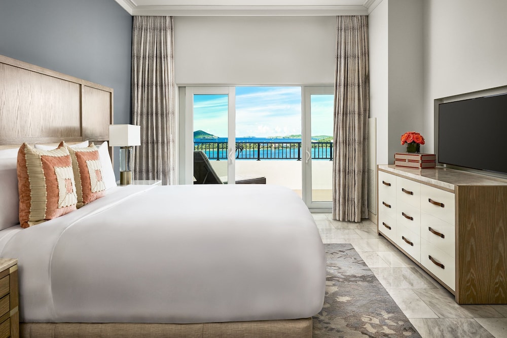 Executive Suite, 1 King Bed with Sofa bed - Photo 4