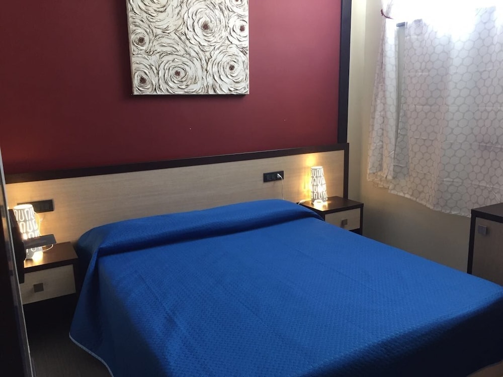Standard Double Or Twin Room photo 3