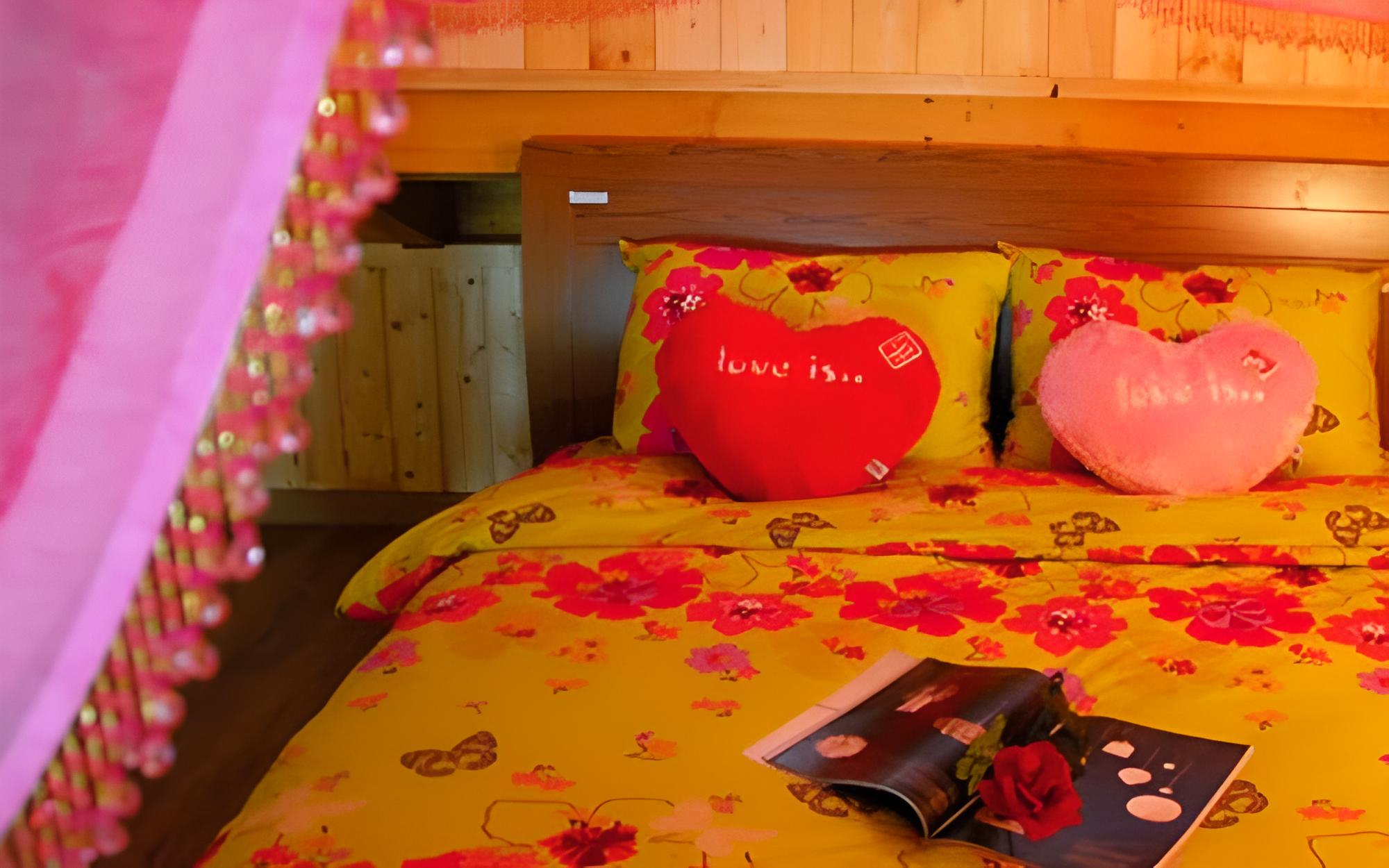Room (Flower) photo 3