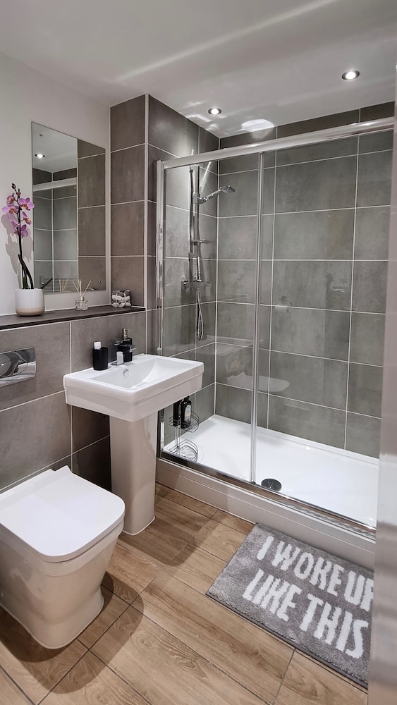 Sabooking Salford, Billede 5