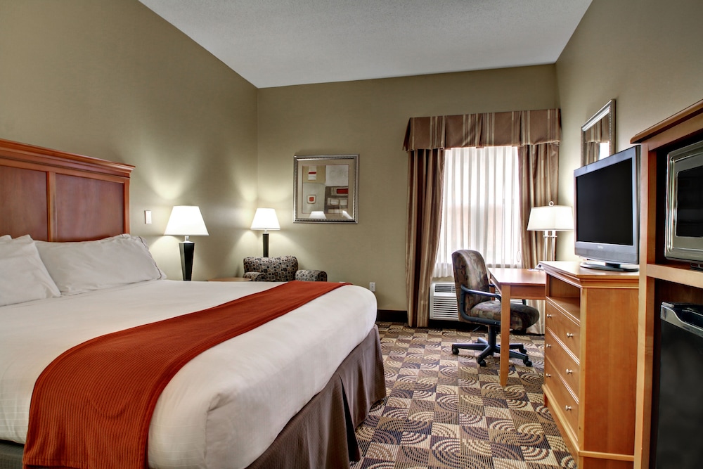 Standard Room, 1 King Bed - Photo 7