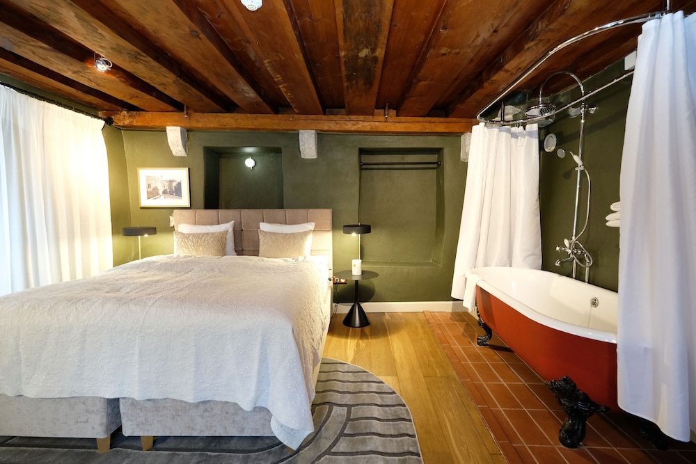Romantic Suite