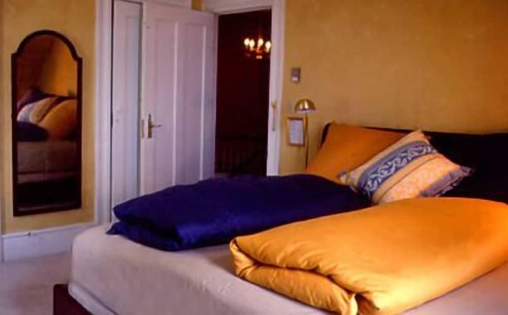Suite, 1 King Bed (Water View) photo 1