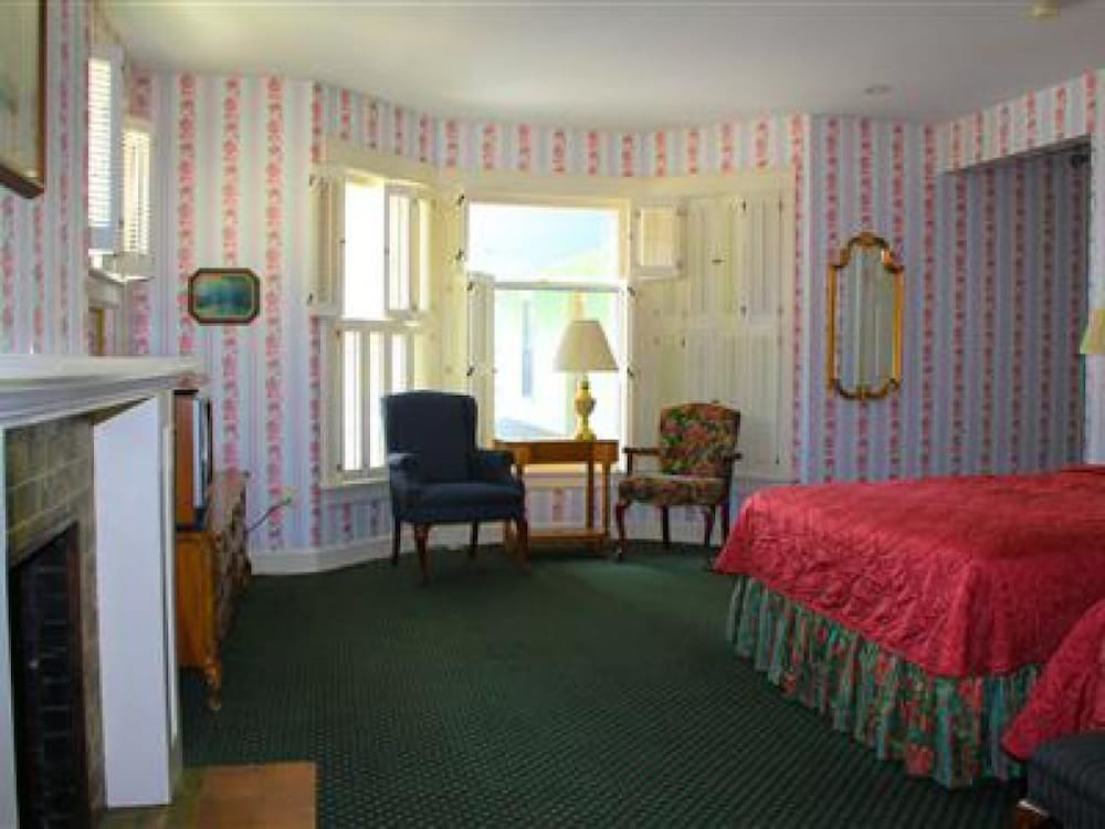 Premium Double Room, Ensuite (VICTORIAN TWO QUEEN ) - Photo 5