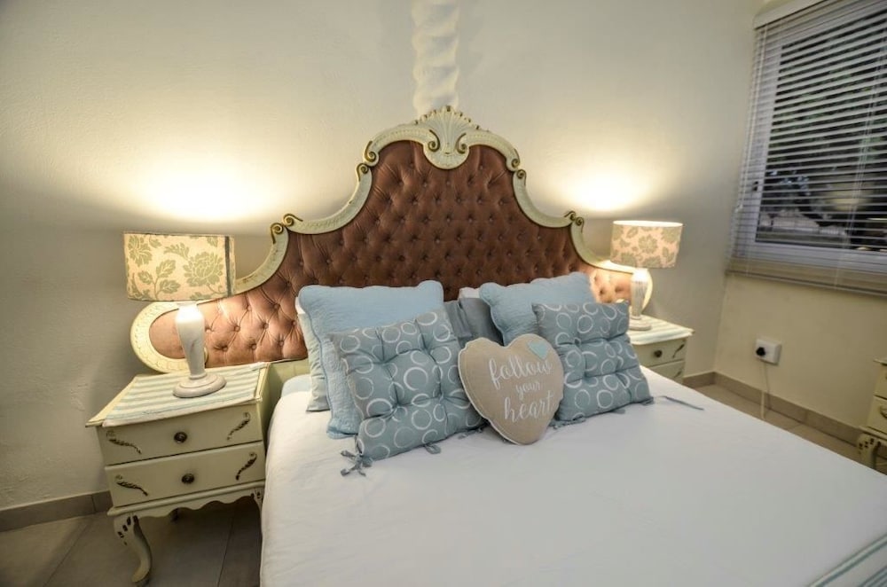 Luxury Double Room (Peaceful) photo 1