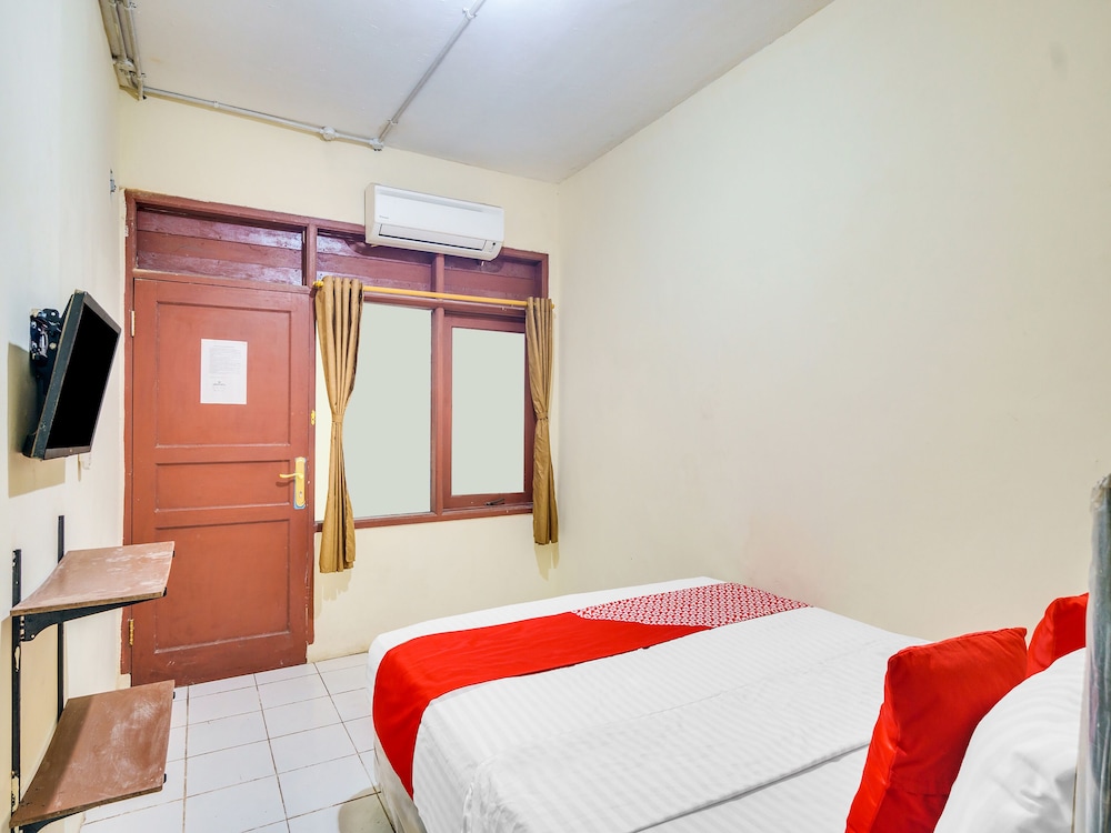 Standard Double Room - Photo 13