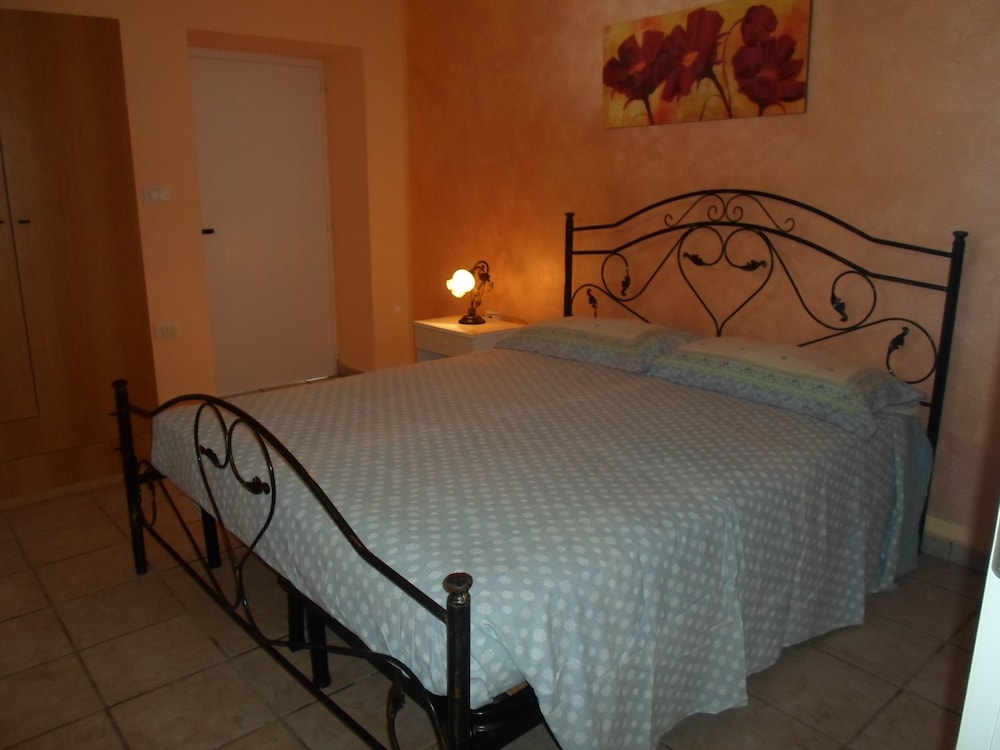 Villa photo 1