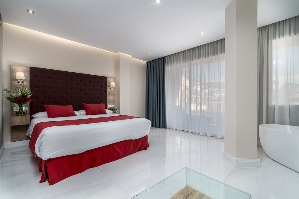 Junior Double Room, 1 Queen Bed - Photo 13