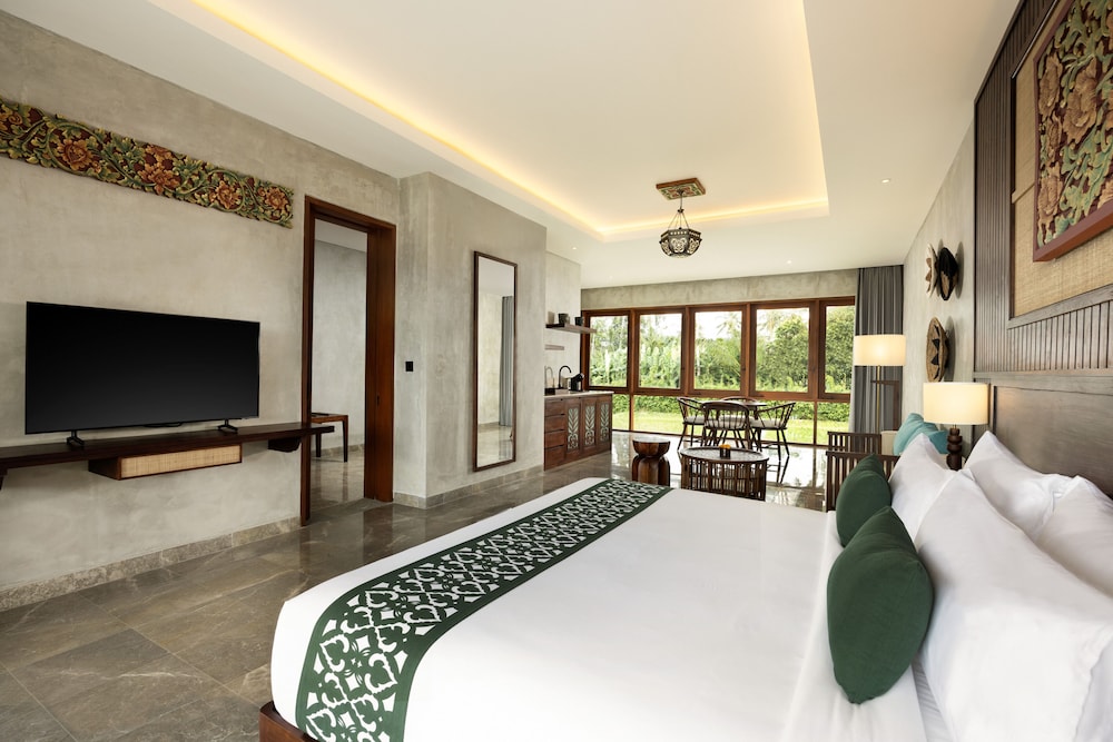 Suite Corner - Photo 2