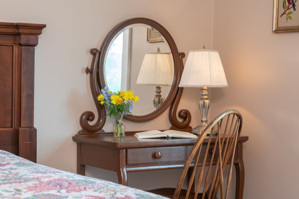 Basic Room, Multiple Beds photo 3