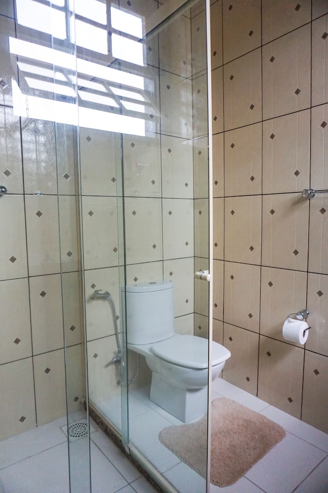 Standard Triple Room, Multiple Beds, Lake View photo 2