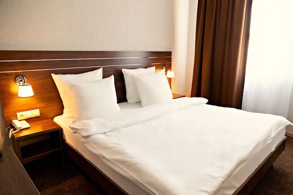 Junior Suite, 1 King Bed, Balcony photo 3