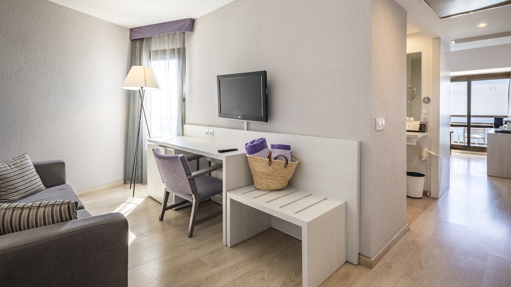 Junior Suite, Sea View - Photo 3