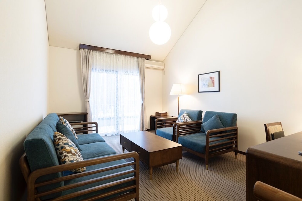 Deluxe Suite - Photo 1