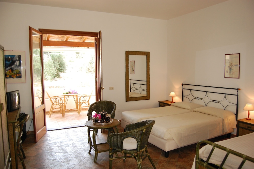 Double Room Single Use photo 3
