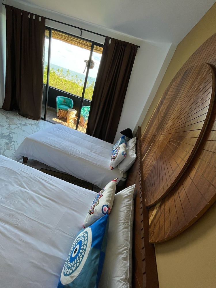 Luxury Twin Room, Sea View photo 3