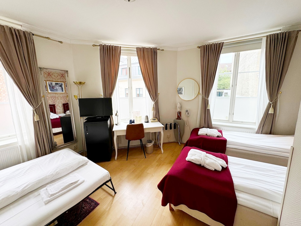 Family Double or Twin Room (Sofa bed)