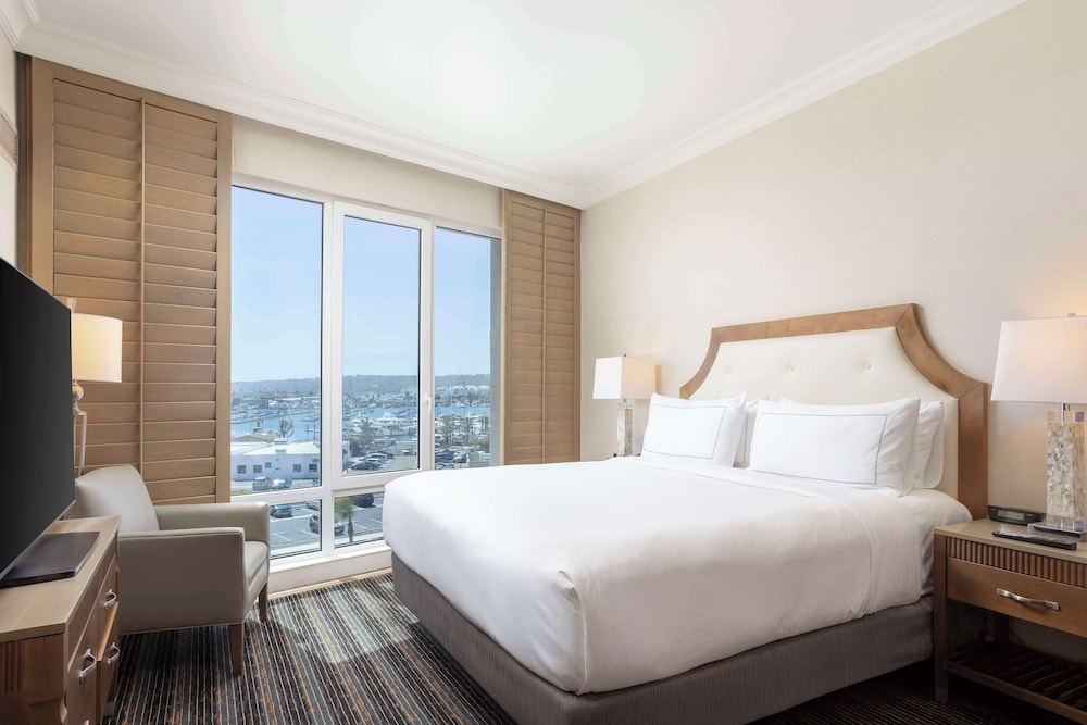 Premier Suite, 1 King Bed, Balcony
