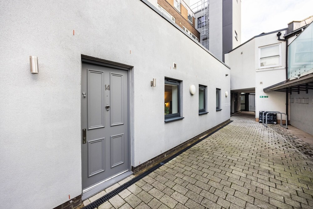 2 Bed 2 Bath Deluxe Flat in Kensington, Foto 43