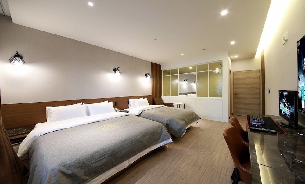 Premium Twin Room photo 1