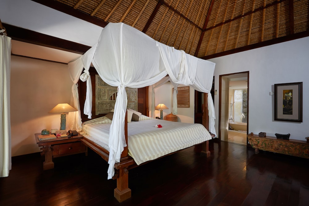 Visakha Grand Pool Villa - Photo 2