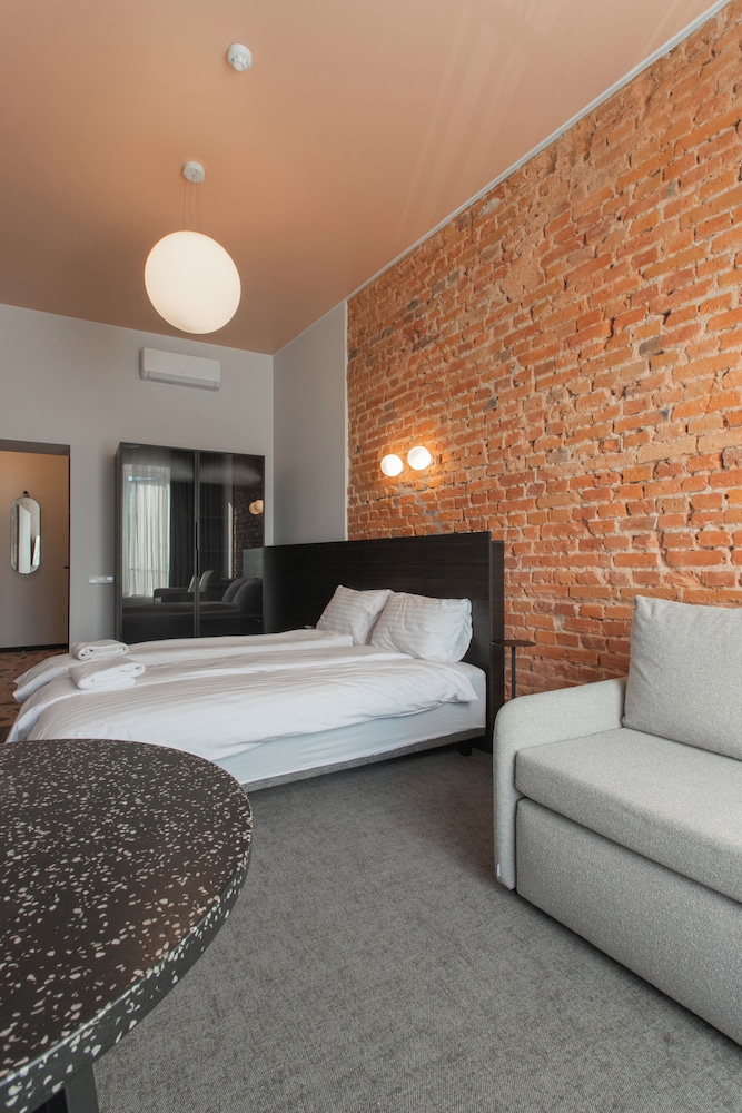 Exclusive Apartment, City View - Photo 4