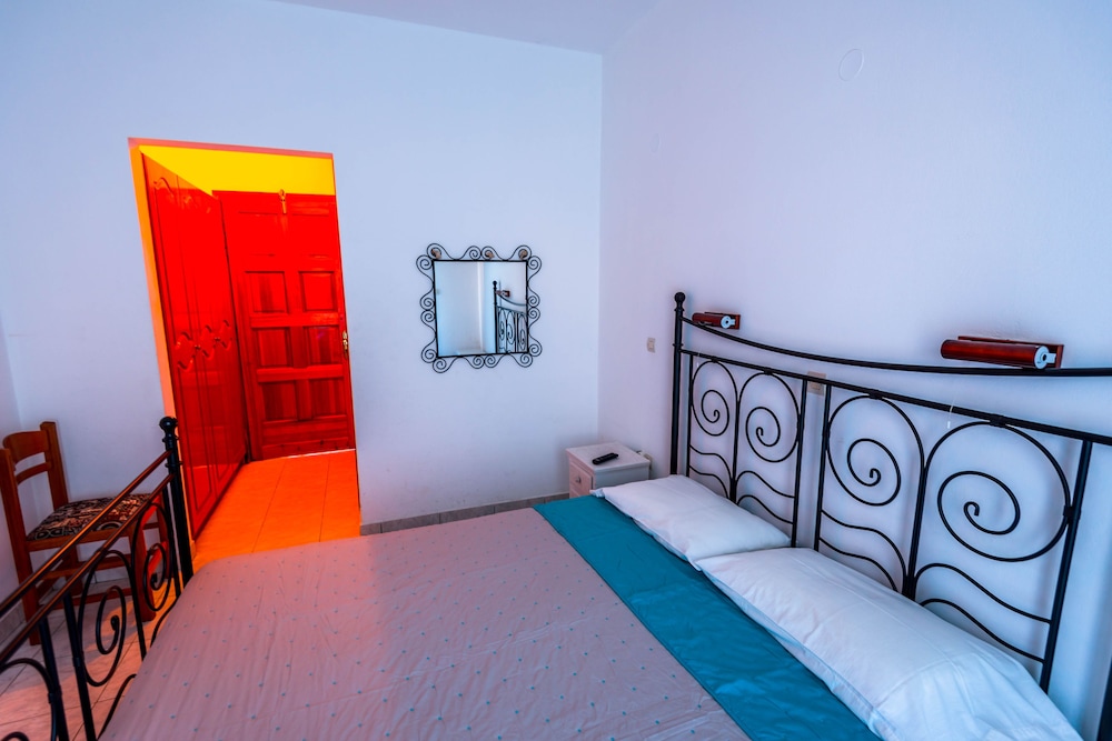 Standard Double or Twin Room photo 2